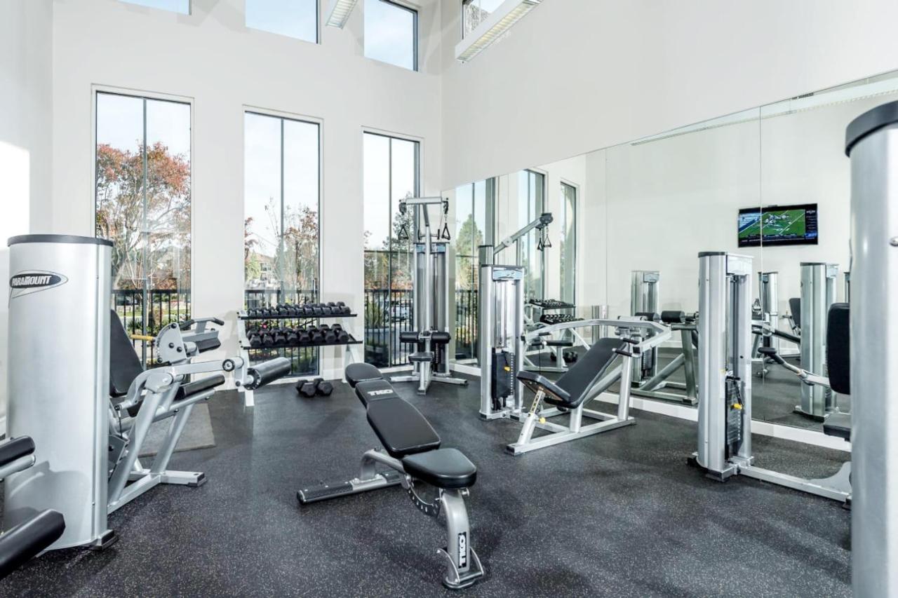 2br W Wd Gym Pool S F O-509 Apartment *